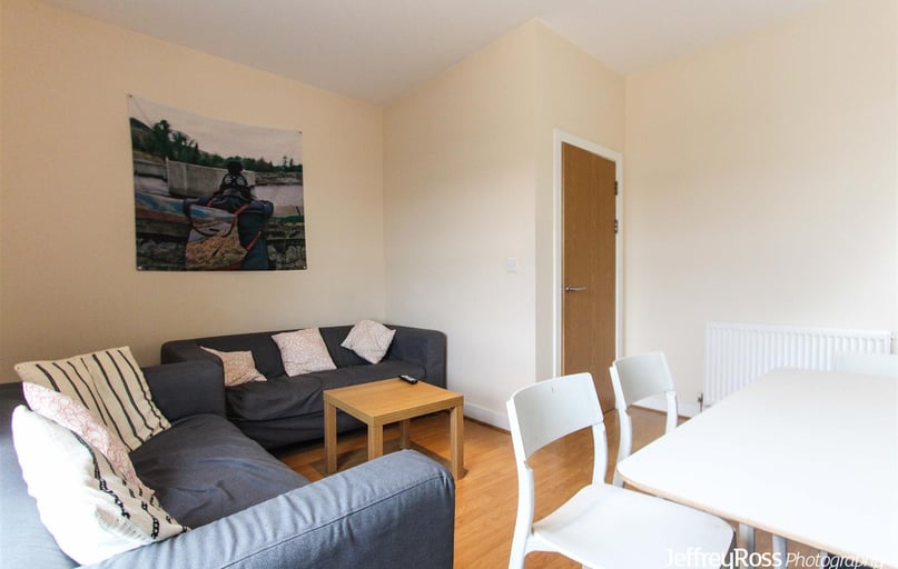 Richmond Road, Plasnewydd, Cardiff - Image 1